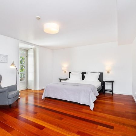 Whome | Luxury Chiado Prime Apartment Lisbon Bagian luar foto