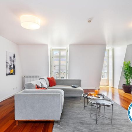 Whome | Luxury Chiado Prime Apartment Lisbon Bagian luar foto