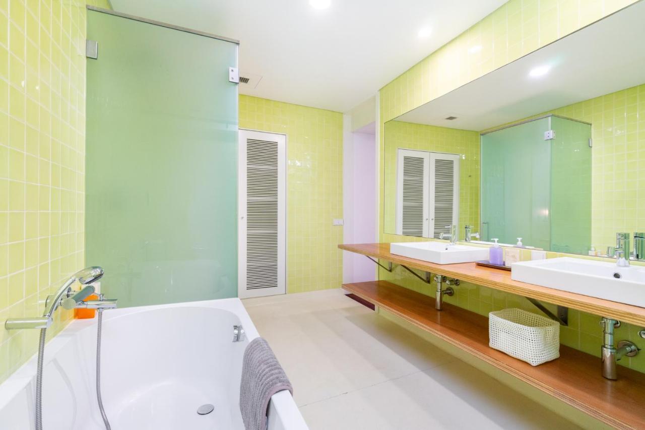 Whome | Luxury Chiado Prime Apartment Lisbon Bagian luar foto